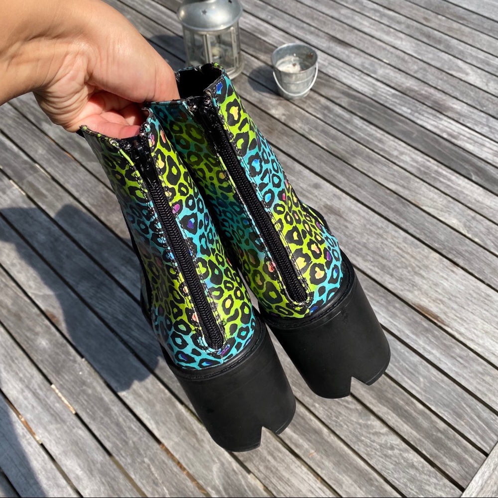 🍃 ANIMAL PRINT MULTI BLACK CHUNKY BOOTIES! - Picture 4 of 10
